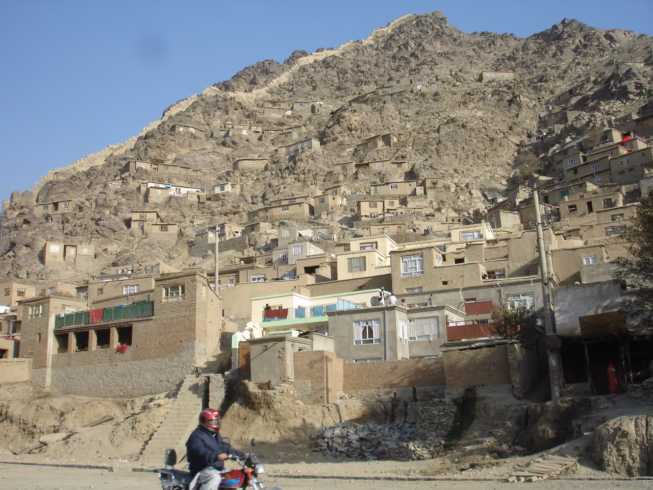 Hike the old city wall free activity in Kabul