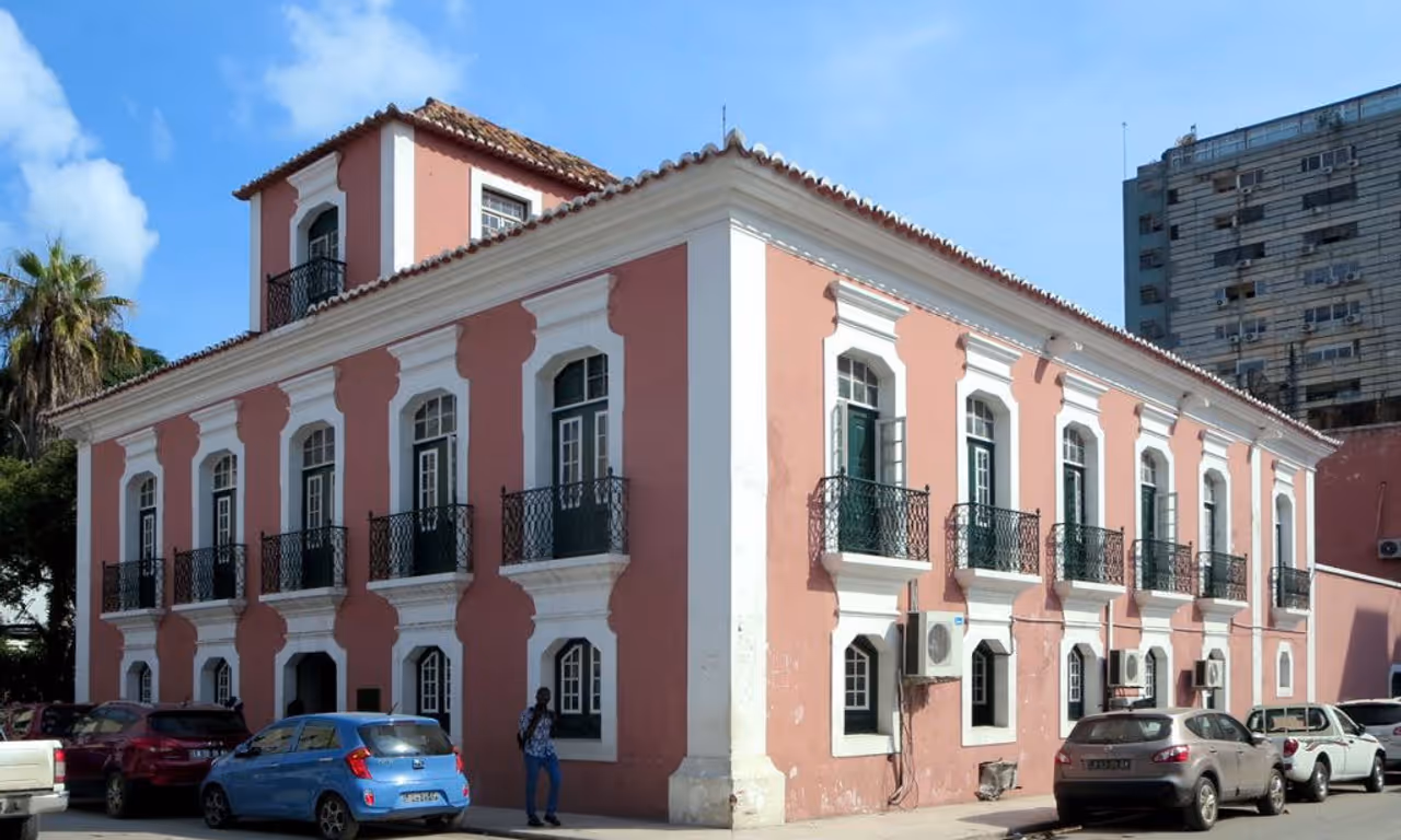 The Museu Nacional de Antropologia in Luanda, Angola occupies the 18th century Palacio da Nobreza.