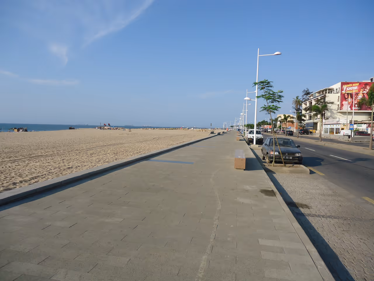 Relax on the peninsula in Luanda