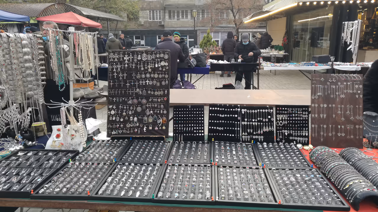 Vernissage market market in Yerevan