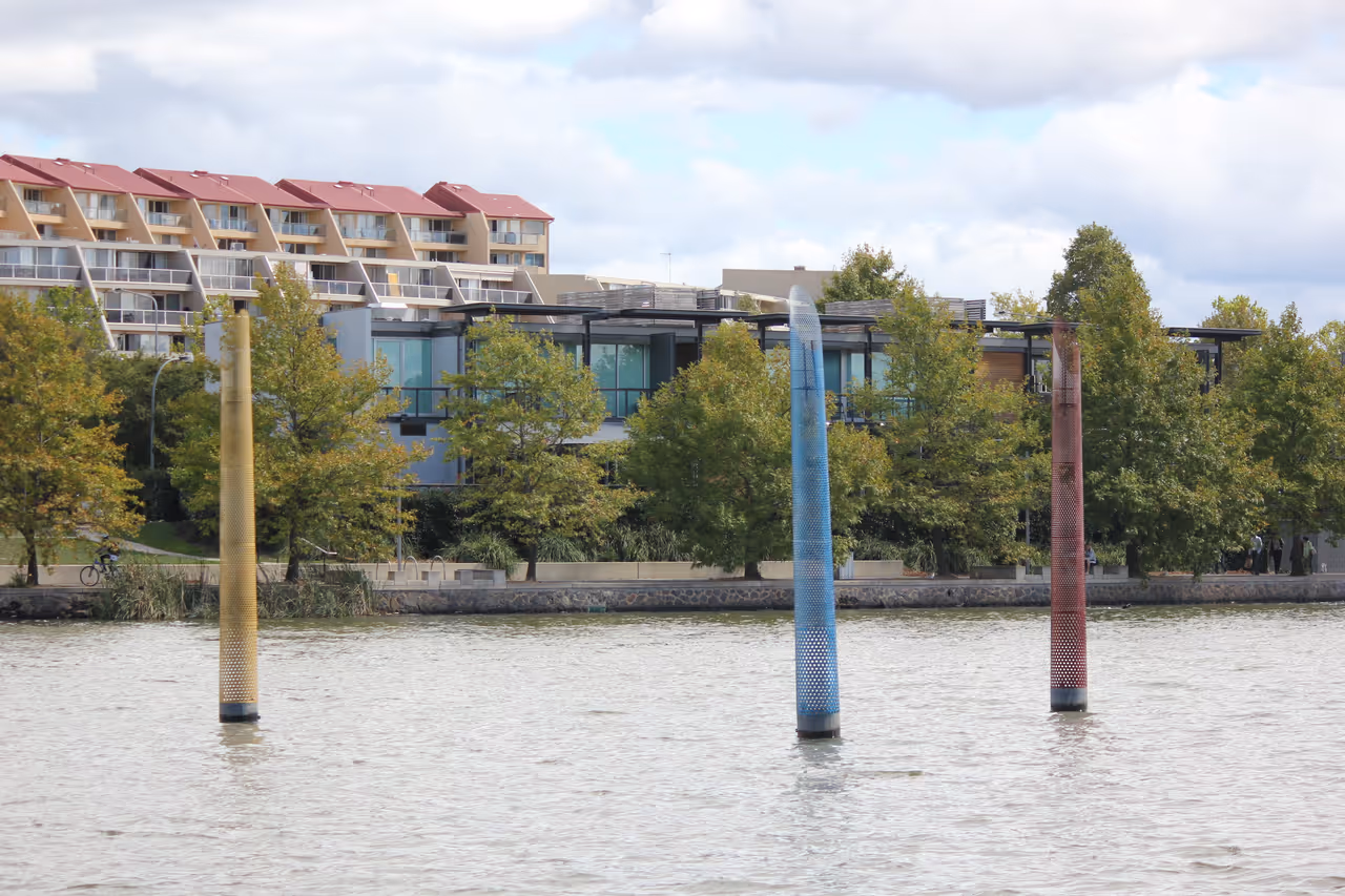 Lake ginninderra circuit cycling in Canberra