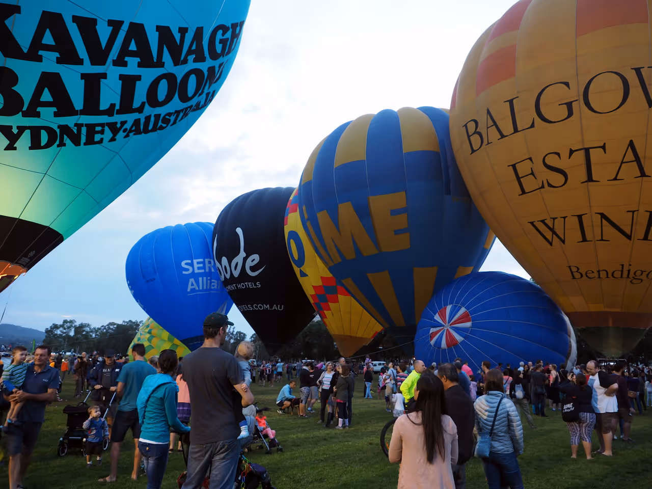 Balloon spectacular festival in Canberra