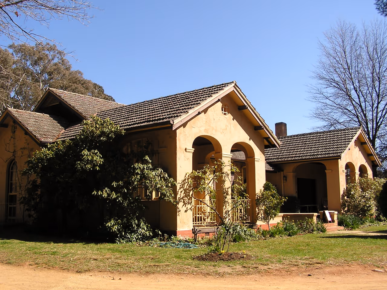 Calthorpes' house in Canberra