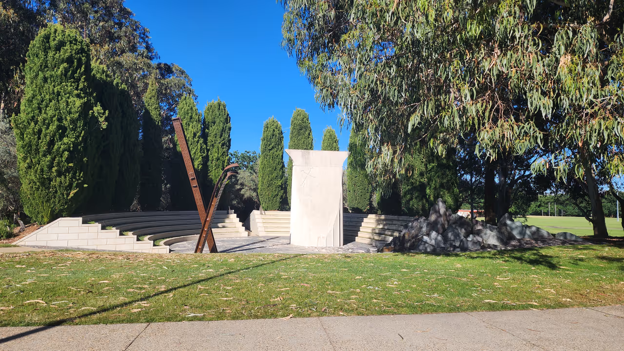 Anzac parade memorial walk tour in Canberra