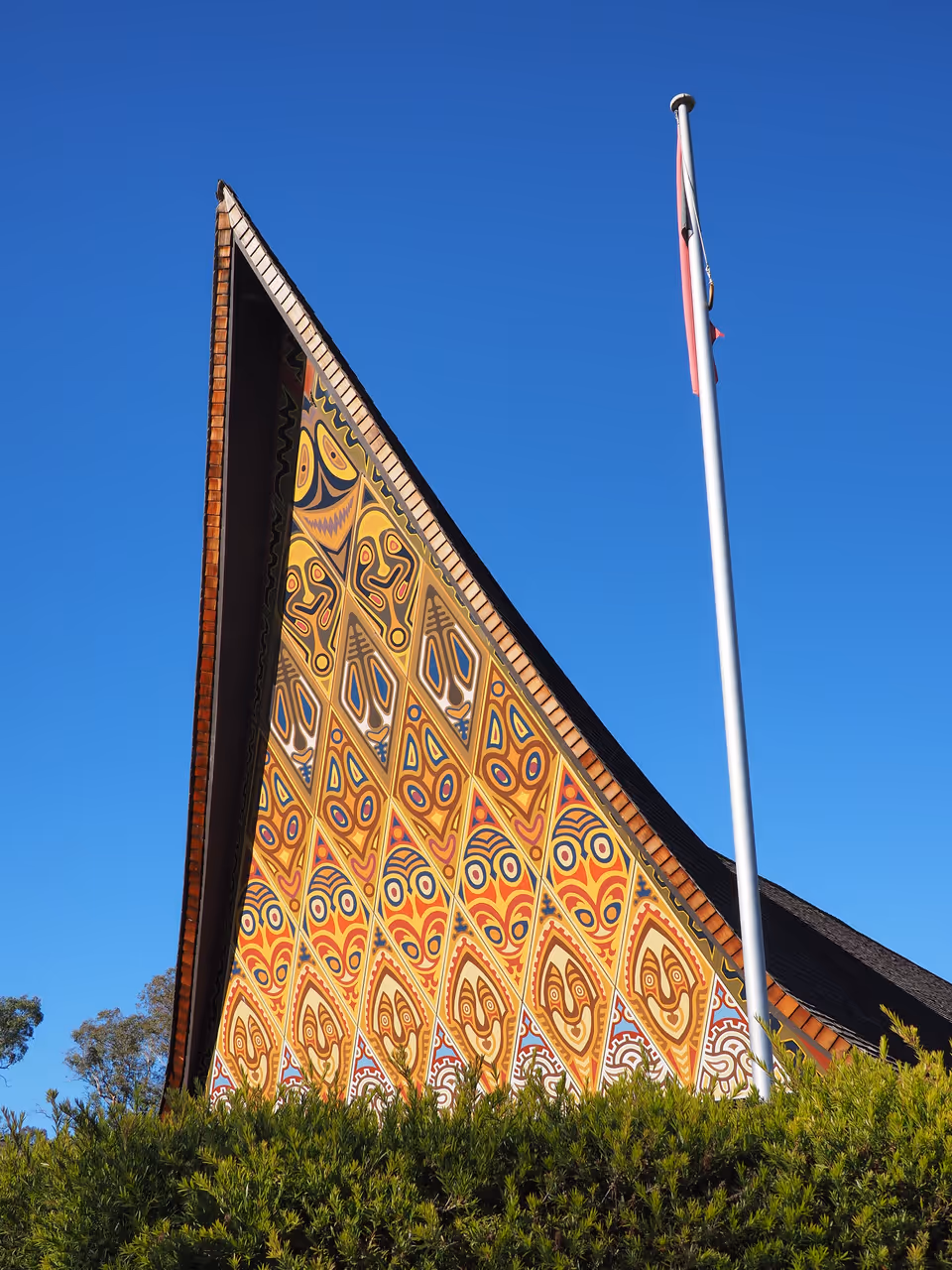 Diplomatic missions tour tour in Canberra