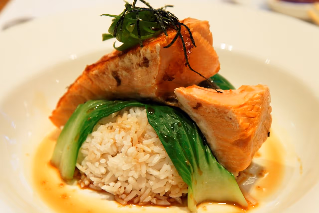 Tasmanian atlantic salmon food in Hobart