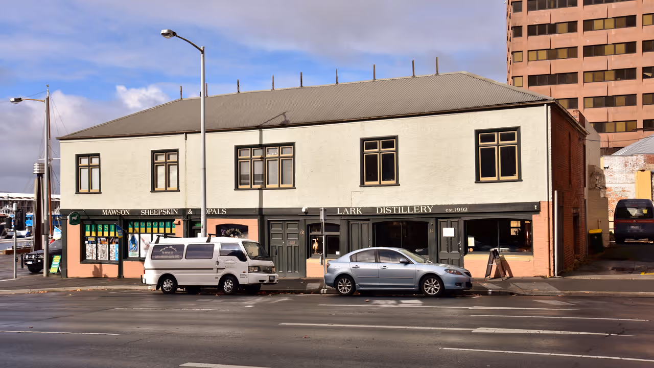 Taste award-winning single malt whisky in Hobart