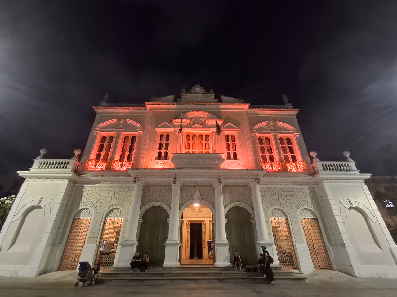 Admire the architectural splendour of theatro josé de alencar in Fortaleza