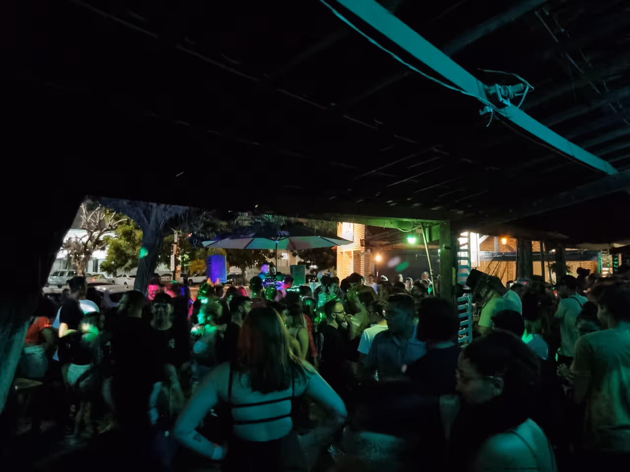 Night out in fortaleza, showing people partying