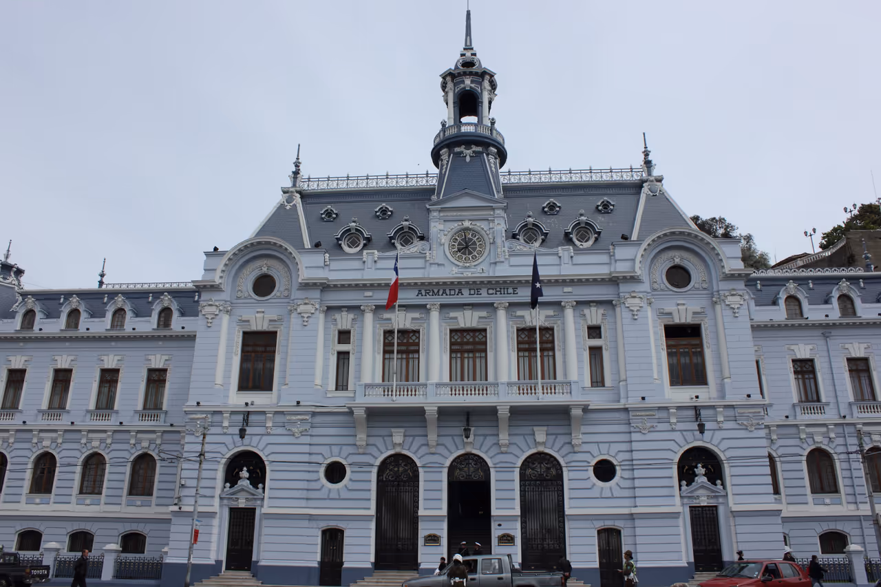 Outside of the Chilean navy building in Valparaíso