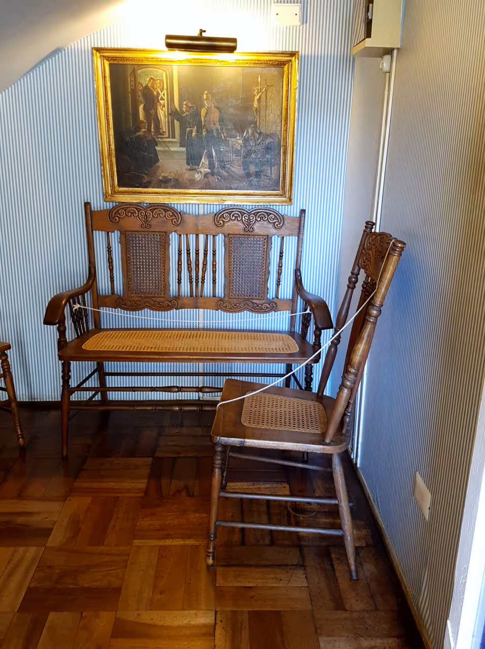 Explore la sebastiana house museum in Valparaíso