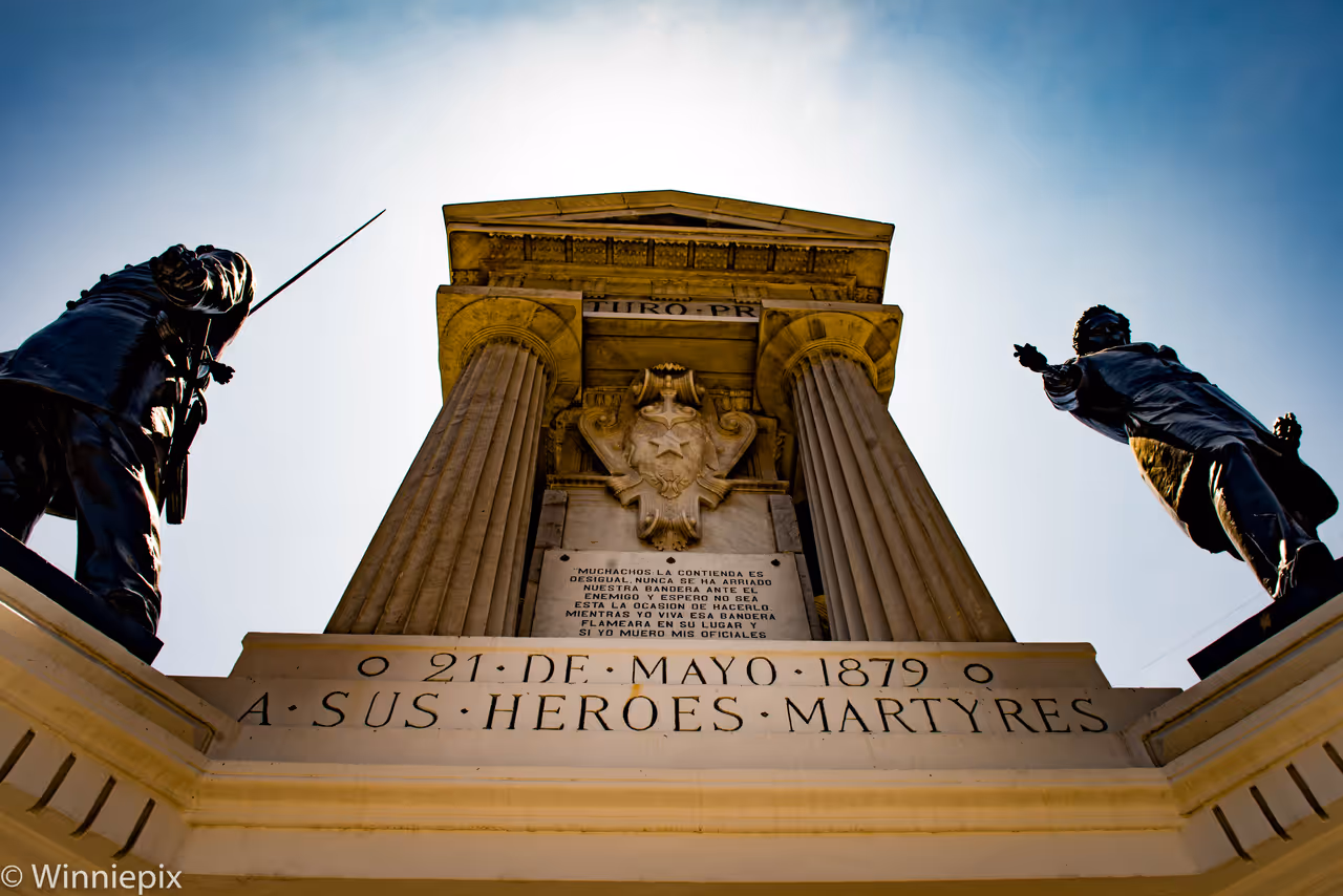 Plaza sotomayor in Valparaíso