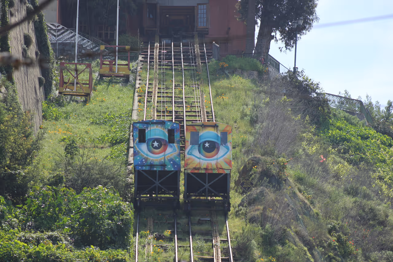 Ride the artillería elevator in Valparaíso