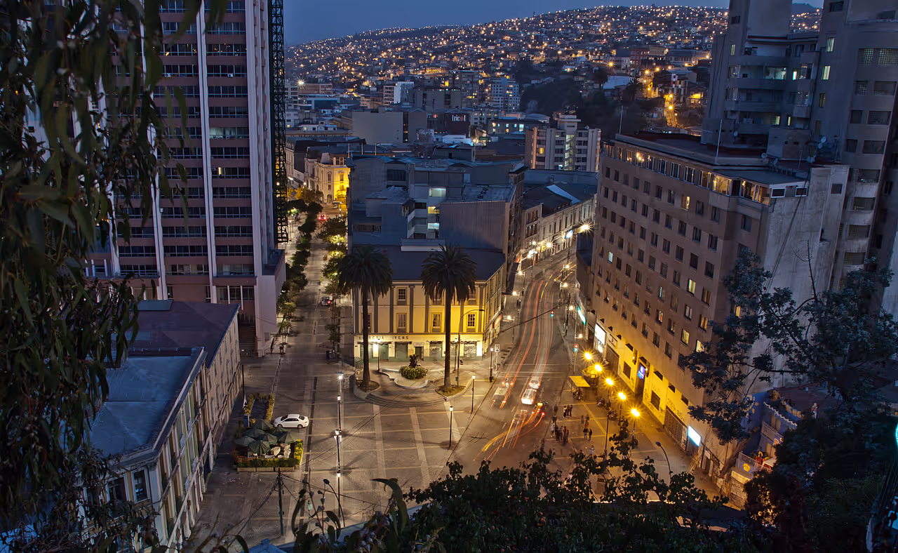 Night in valparaíso