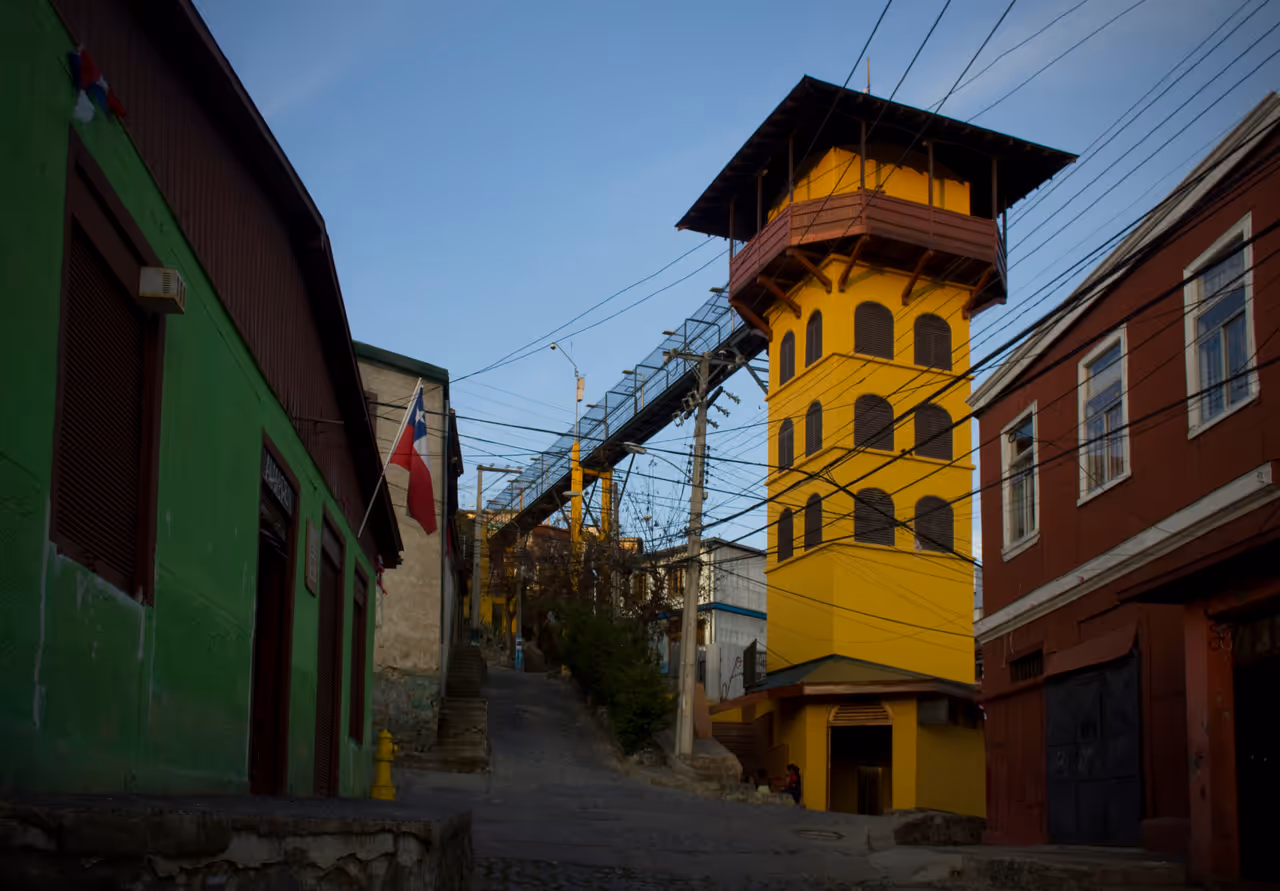 Polanco elevator in Valparaíso