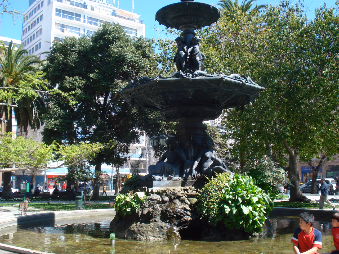 Explore the historic heart of plaza victoria in Valparaíso