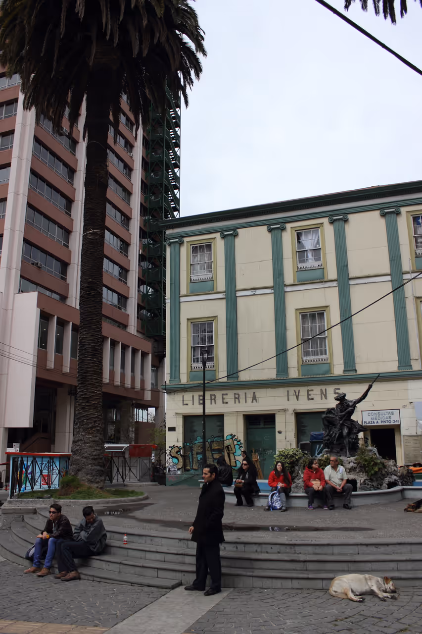 Plaza aníbal pinto in Valparaíso