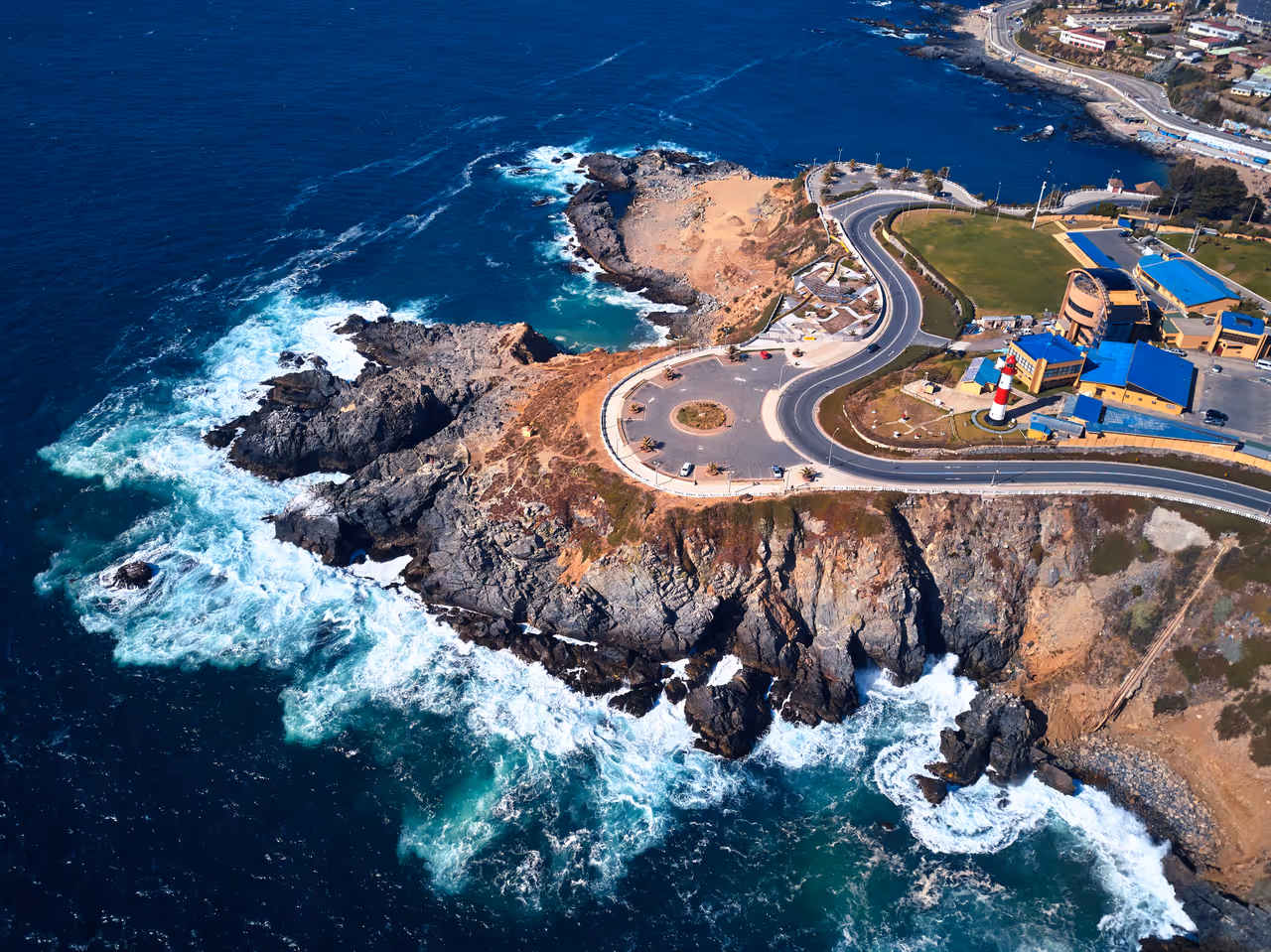 Angeles point lighthouse viewpoint in Valparaíso