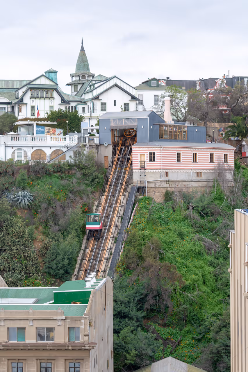 El peral funicular viewpoint in Valparaíso