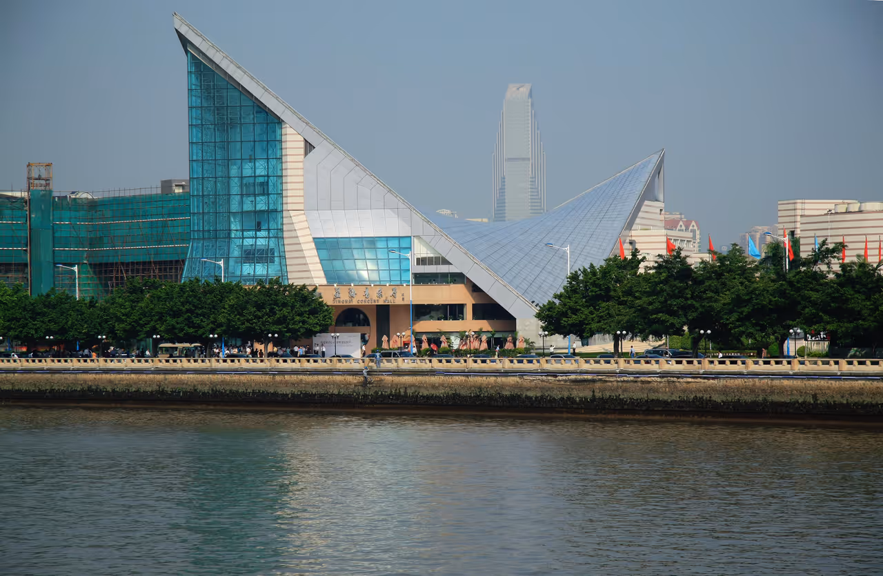 Ersha island art ride cycling in Guangzhou