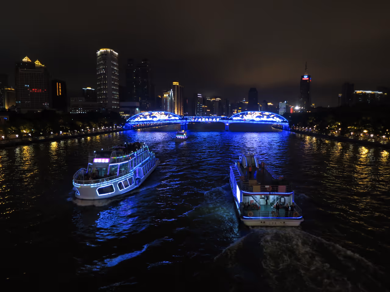 Pearl river night cruise in Guangzhou
