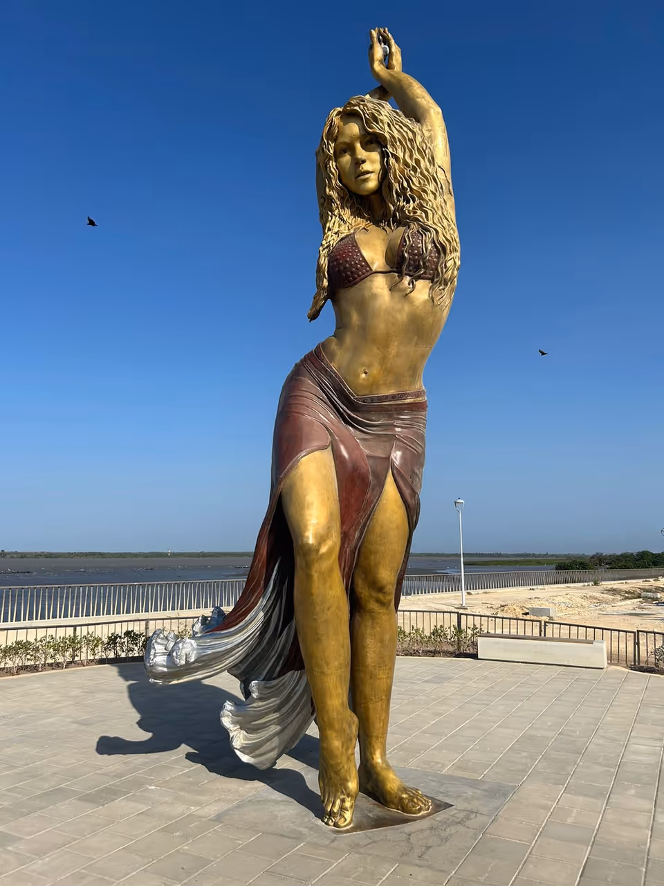 Statue of Shakira in Gran Malecón, Barranquilla