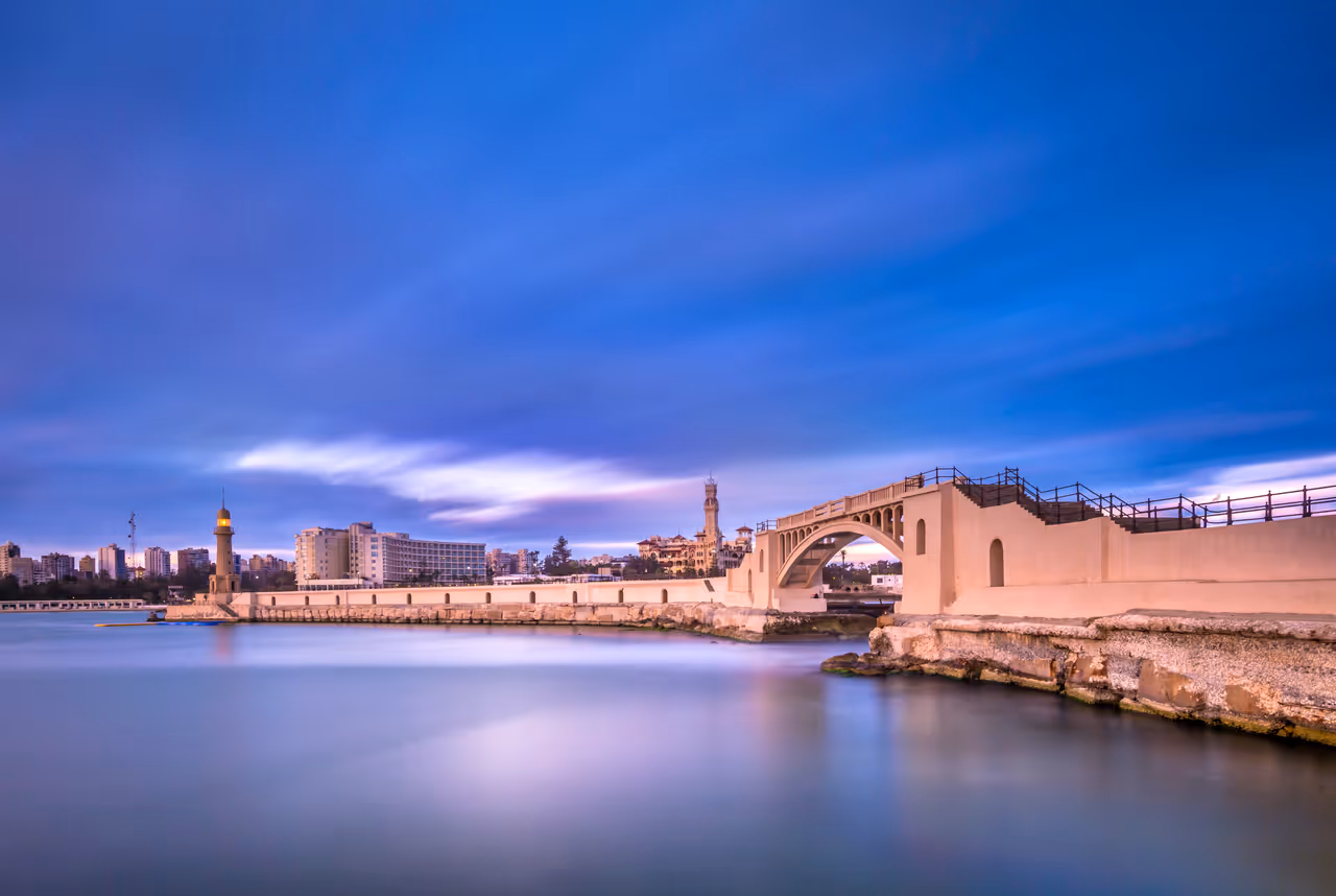 Explore NIGHTLIFE in Alexandria