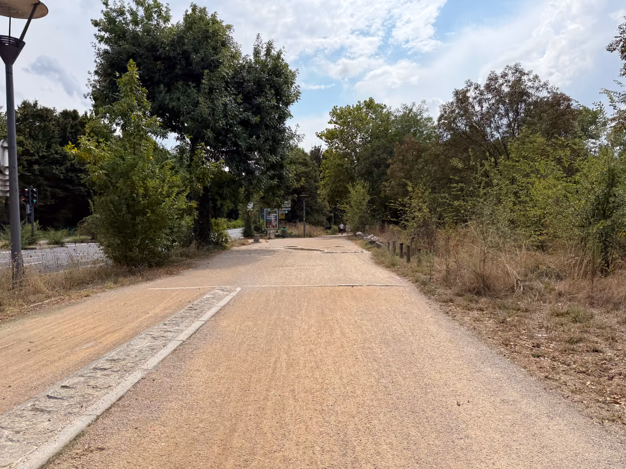 Cycling the rhône banks, Lyon