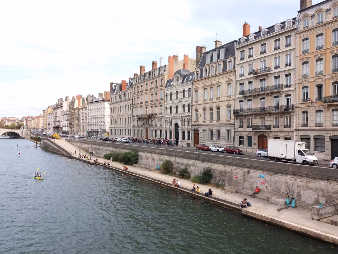 Kayaking and paddleboarding, Lyon