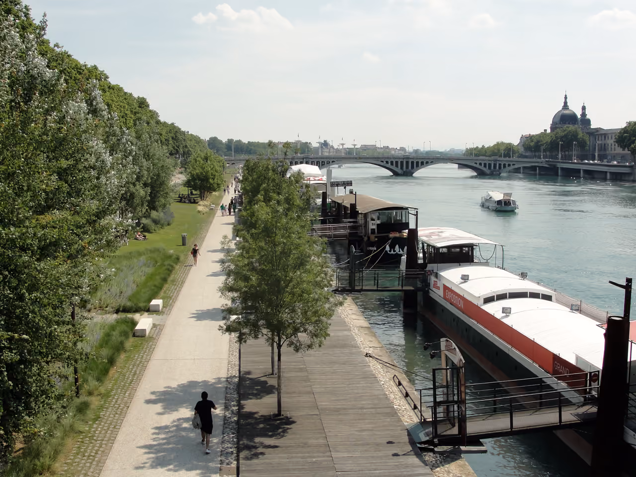 Augagneur riverboat bars nightlife spot, Lyon