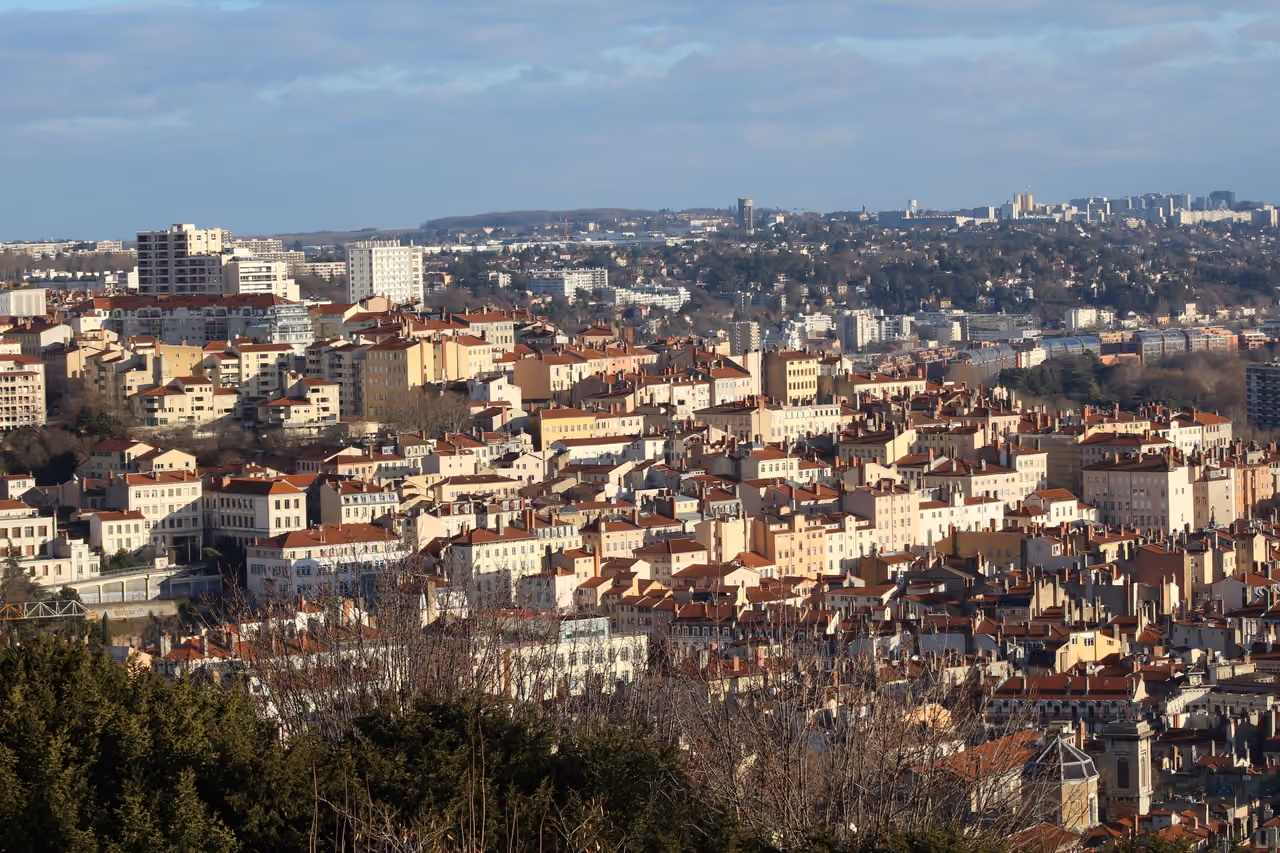 Croix-rousse slopes nightlife spot, Lyon
