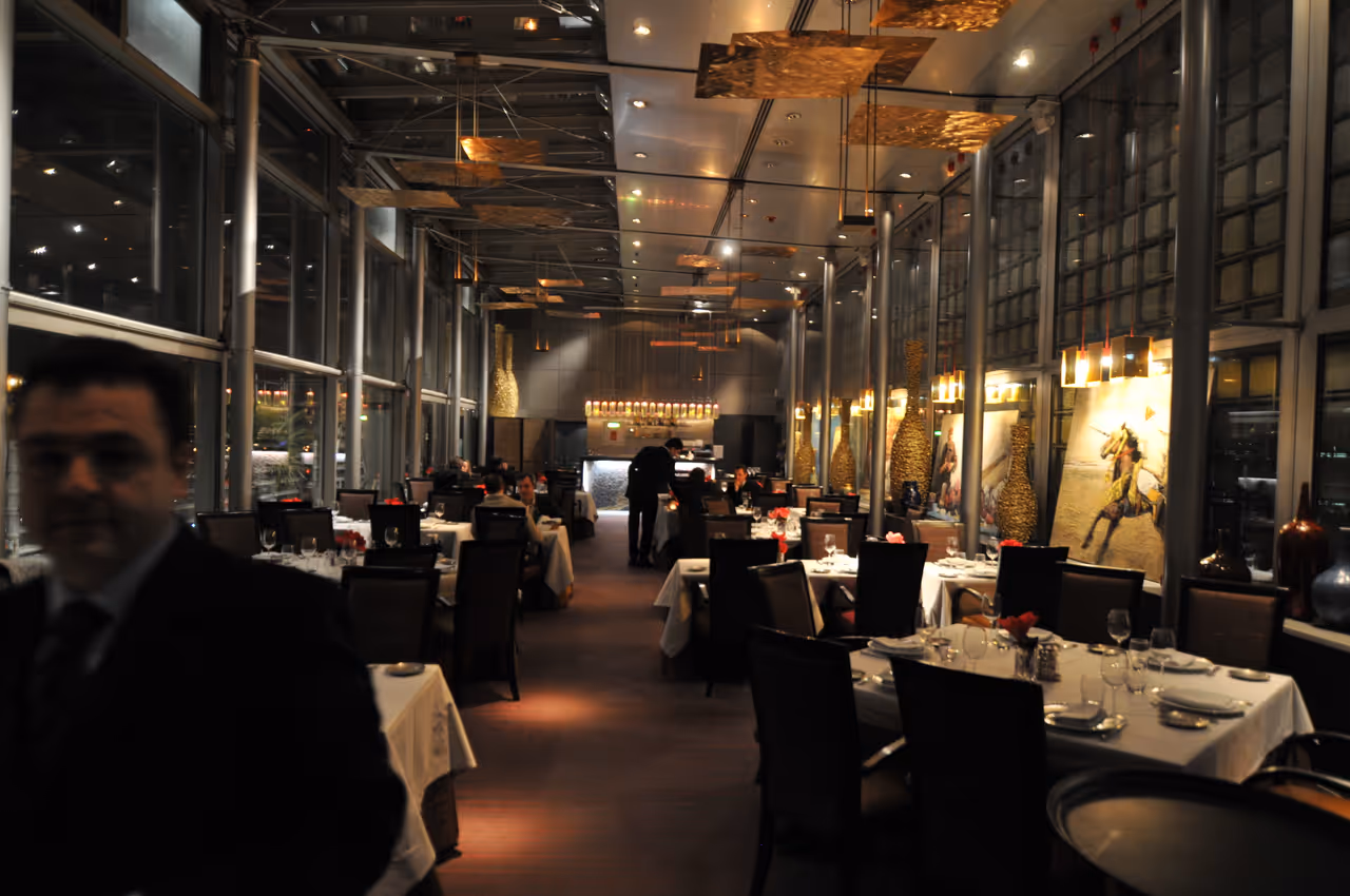 Restaurant in the Arab world institute in Paris