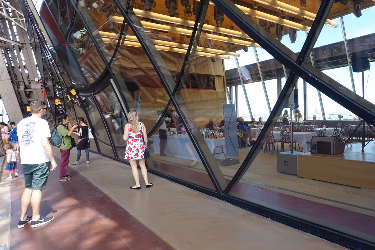 Restaurant near the top of the Eiffel tower in Paris