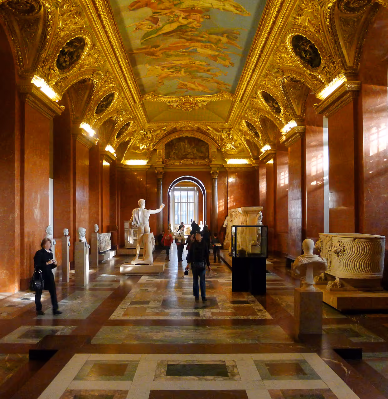 Louvre museum, Roman antiquities room