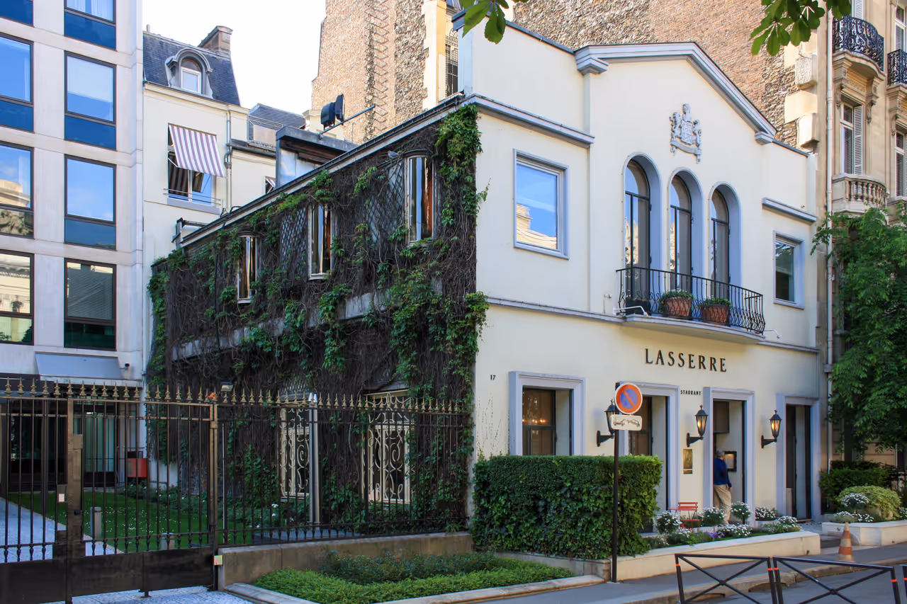 Lasserre restaurant in Paris, covered by vines on 1 side of the building