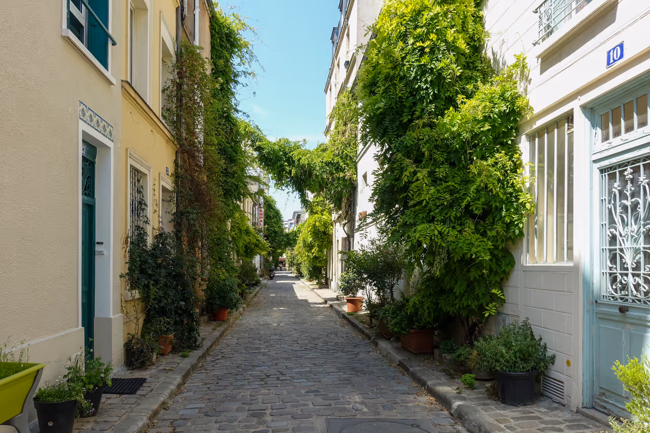 Thermopylae street in Paris