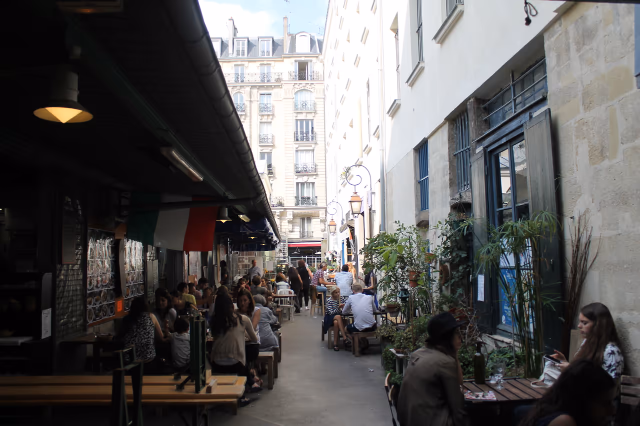 Market of the red children market in Paris
