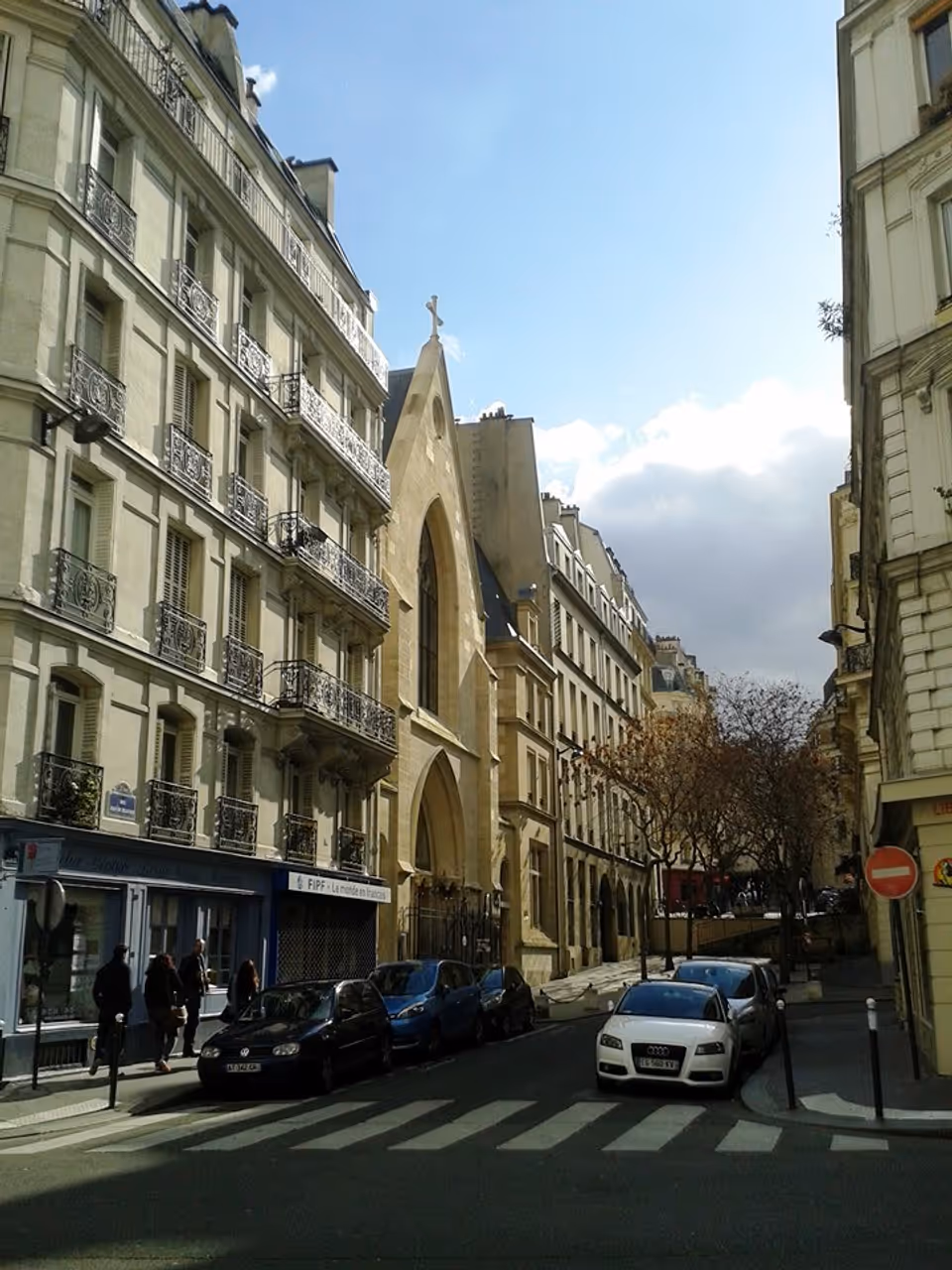 Latin quarter nightlife nightlife spot in Paris