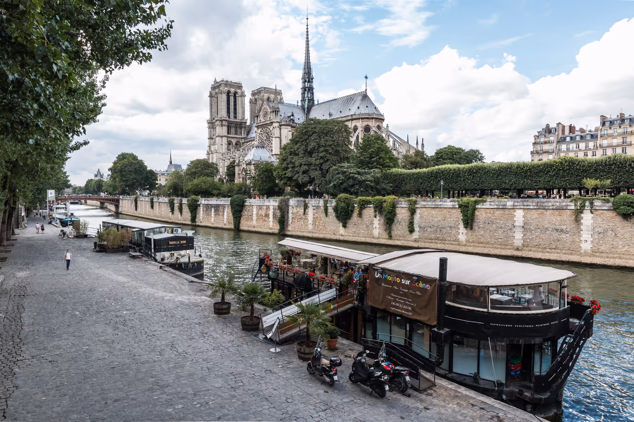 Summer highlight in Paris