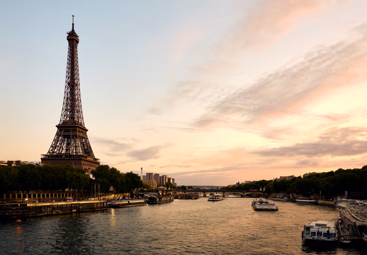 The seine in Paris, with the Eiffel tower in the background
