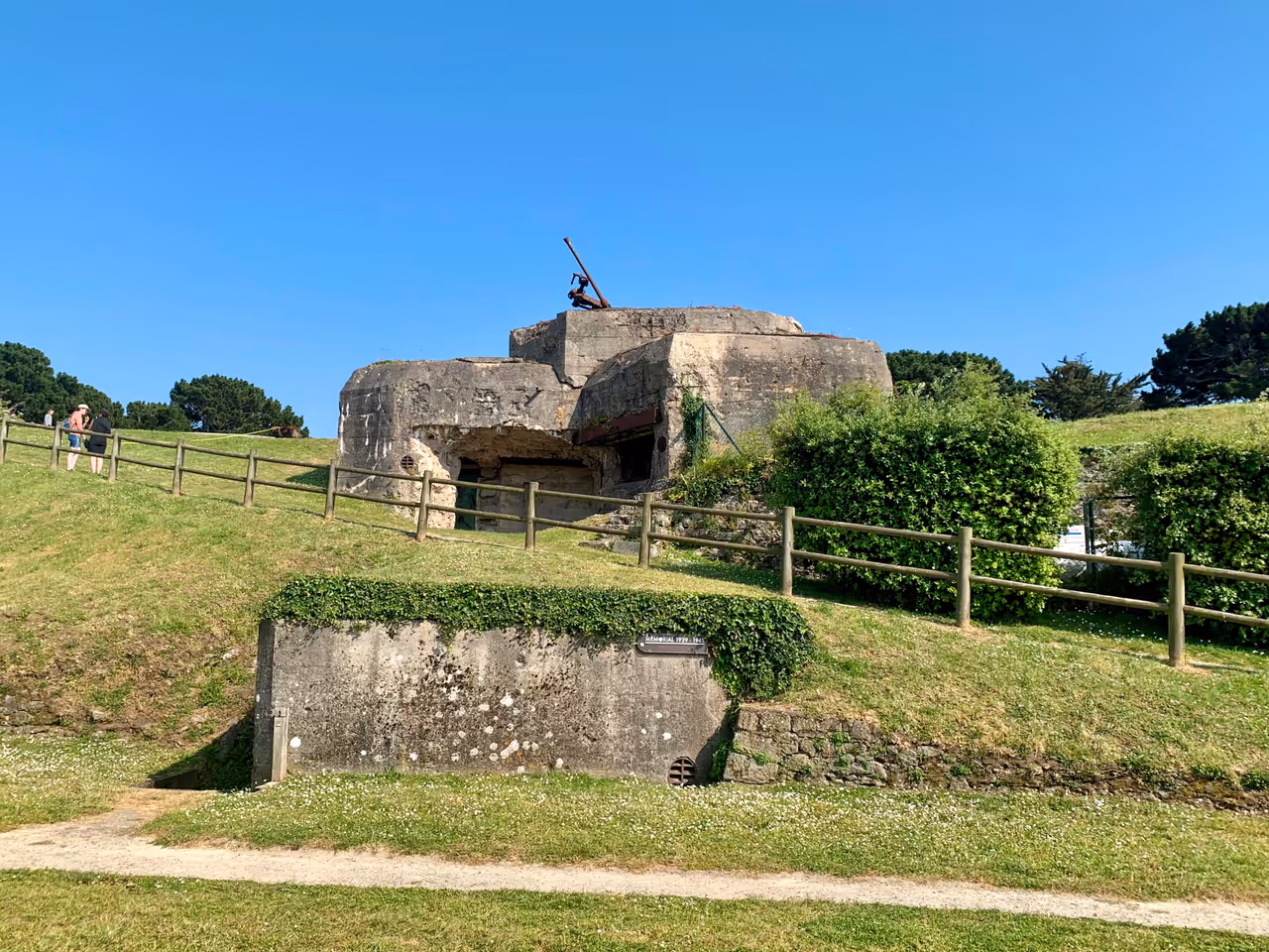 World war ii memorial, Saint-malo