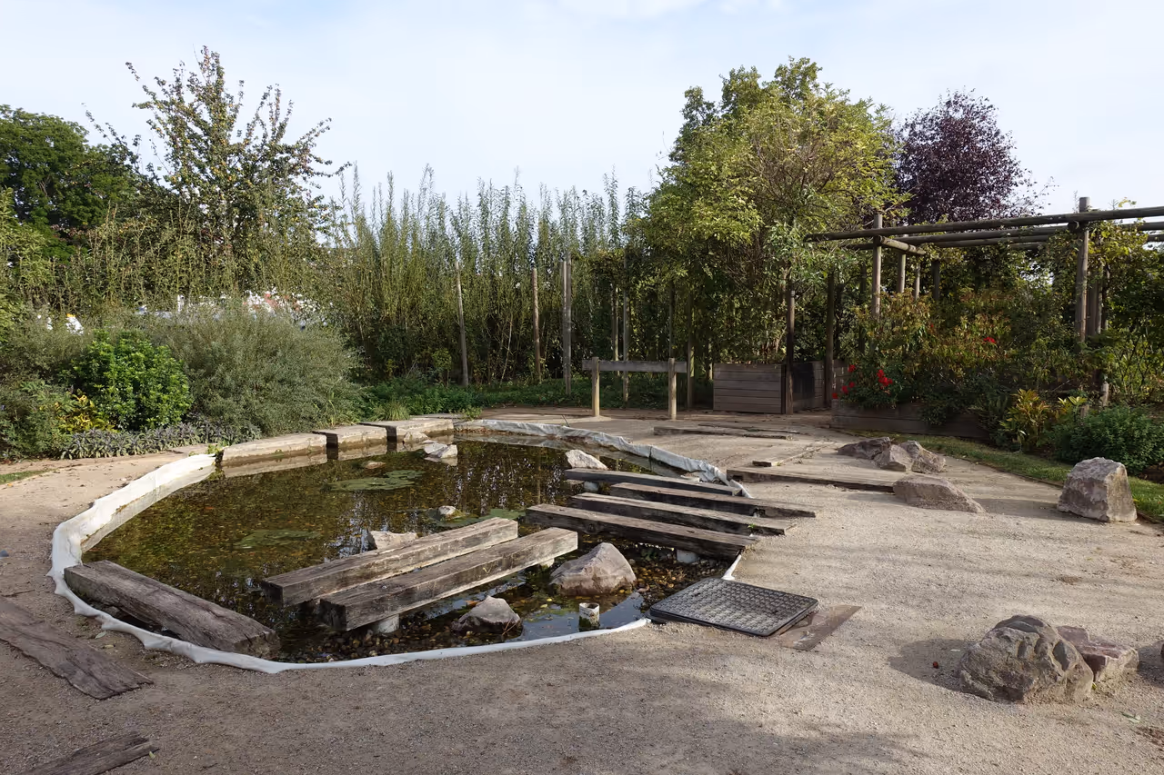 Two Shores Garden in Strasbourg