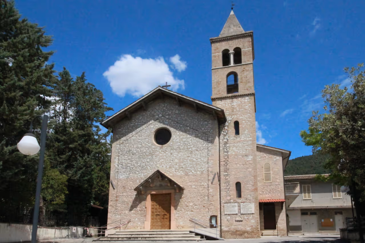 Umbrian valley loop cycling in Assisi