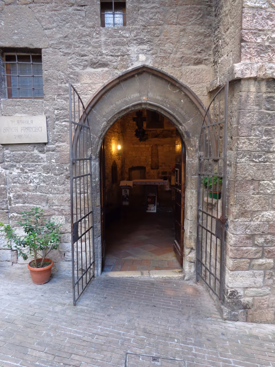 Oratorio san francesco piccolino in Assisi