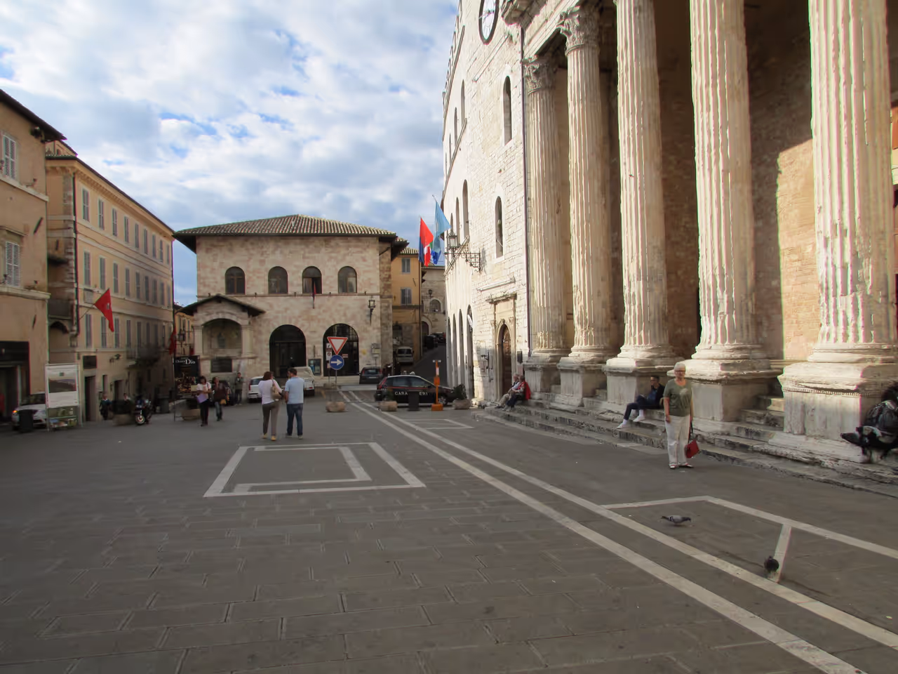 Piazza del comune in Assisi