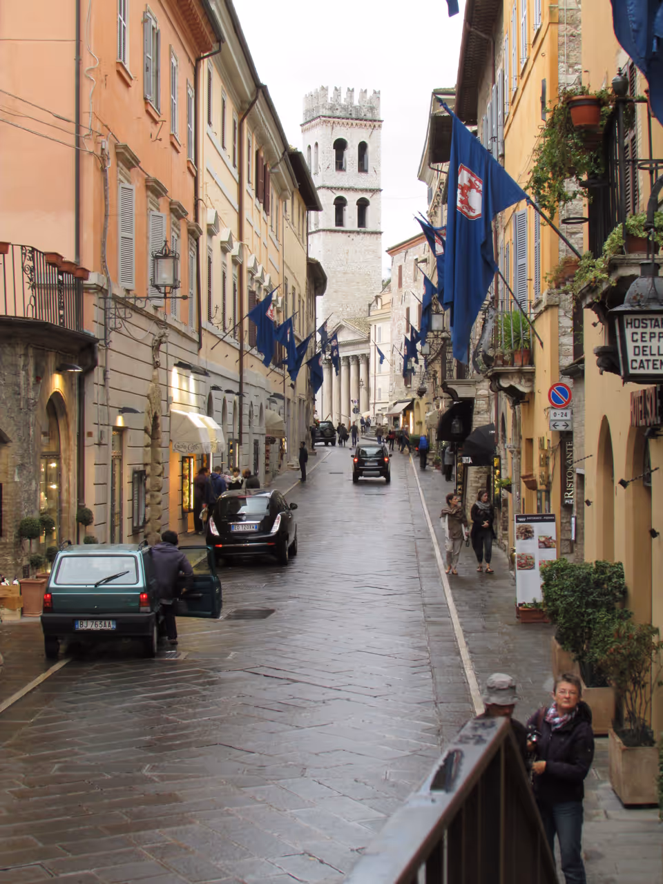 Corso mazzini nightlife spot in Assisi