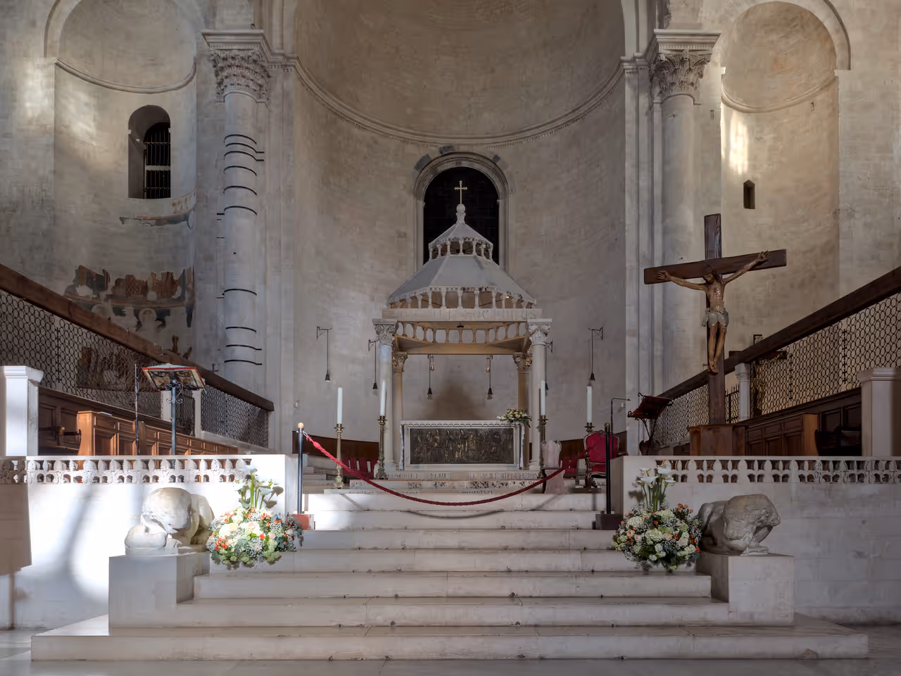 Saint Sabinus cathedral - The choir