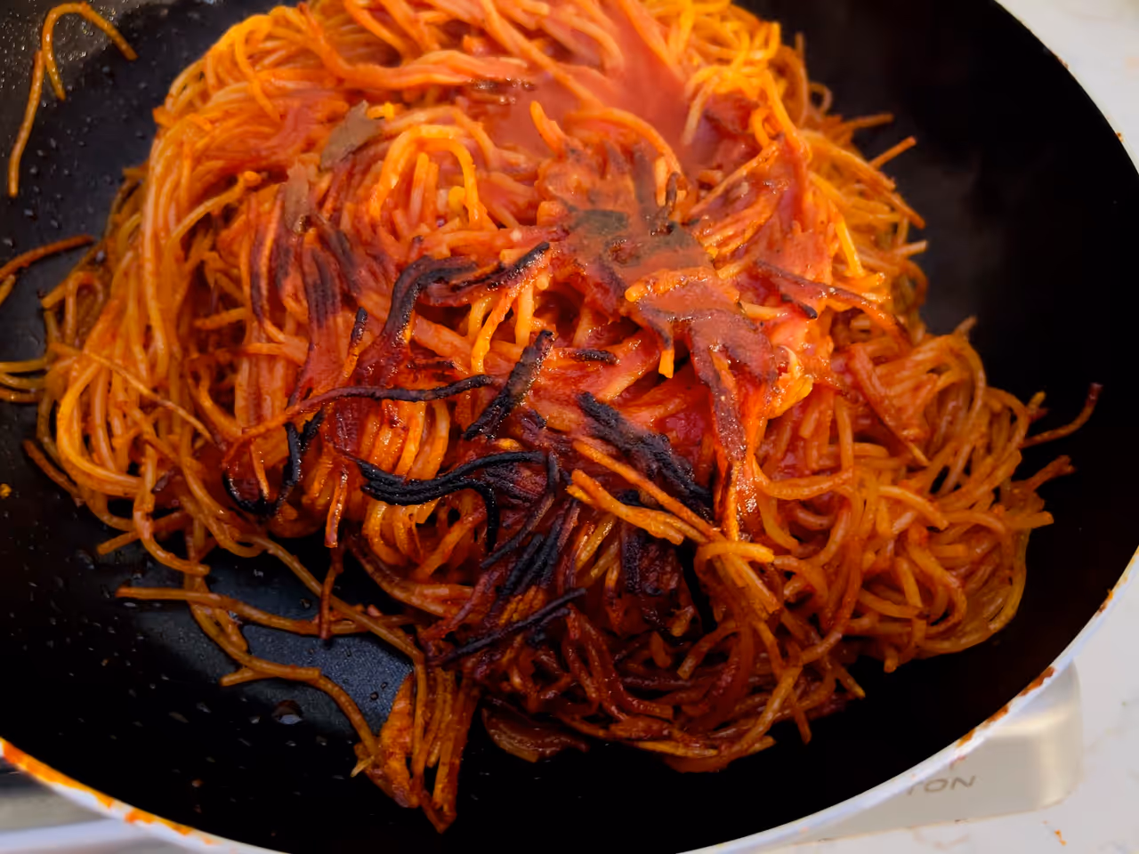 Assassin's spaghetti food in Bari