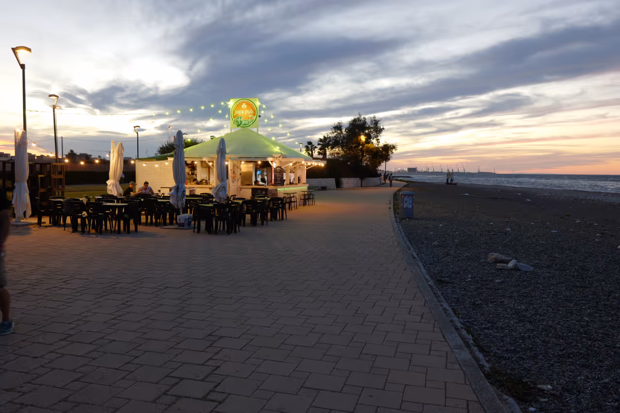 Torre quetta beachfront nightlife spot in Bari