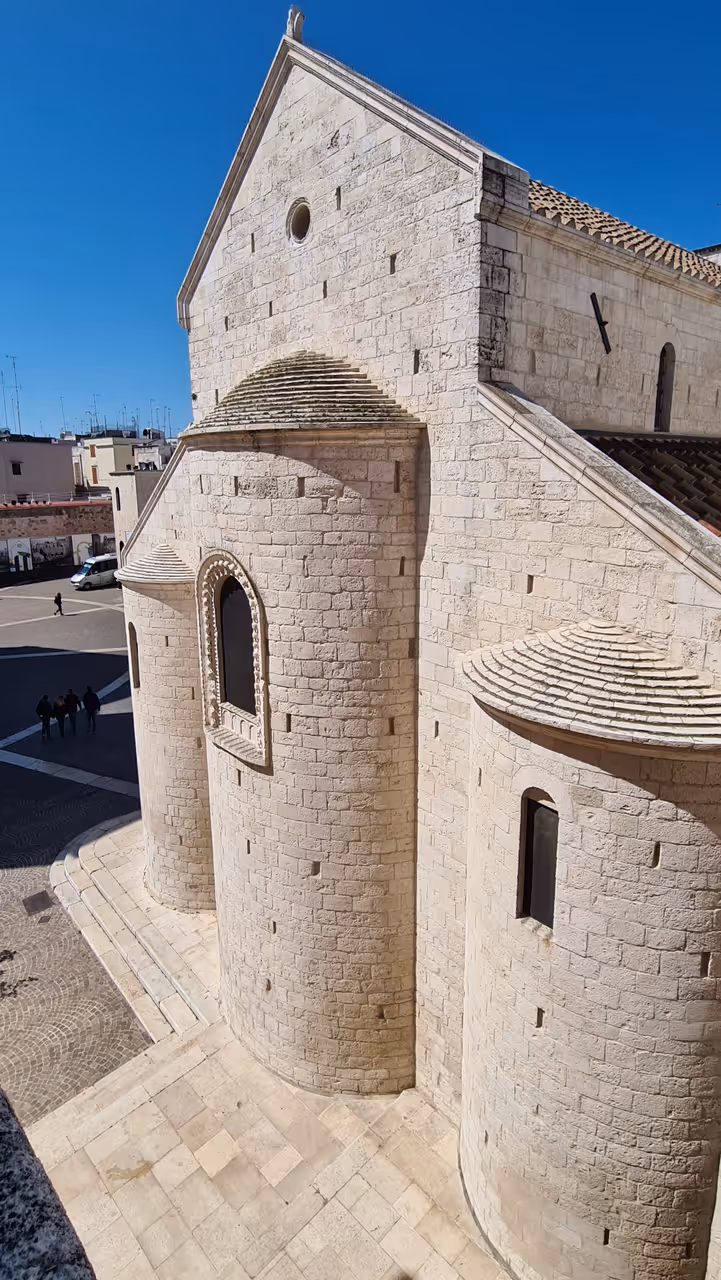 Explore SELF-GUIDED TOURS in Bari